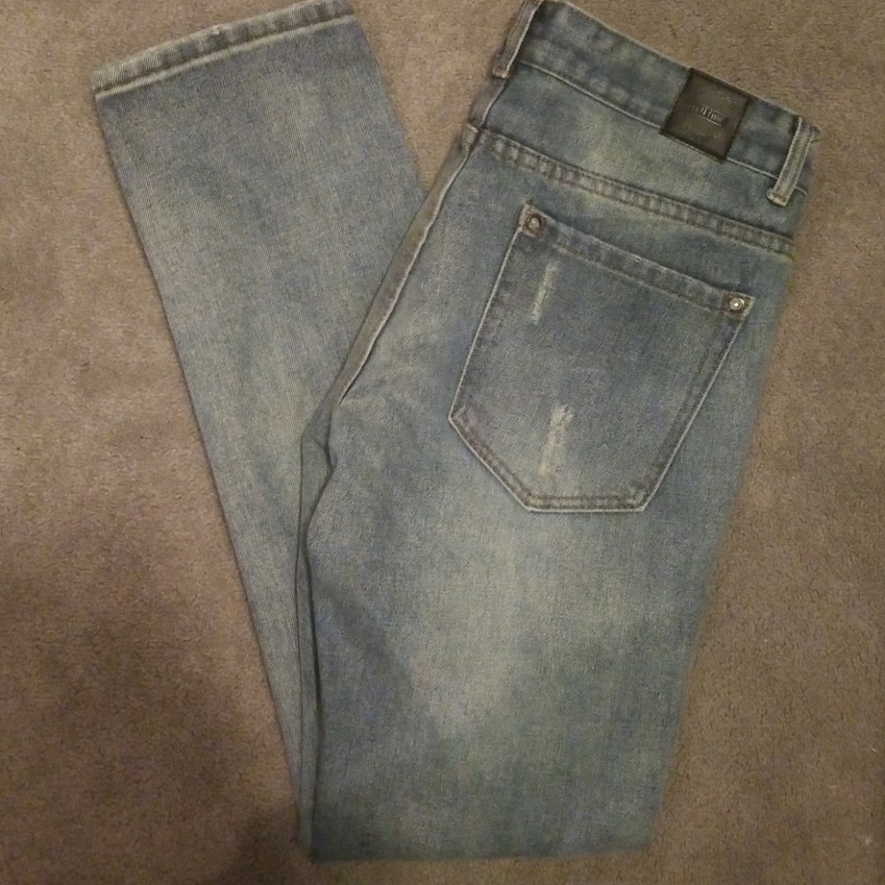 Distressed Jeans - Picture 4 of 4